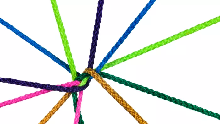 Knotted coloured ropes